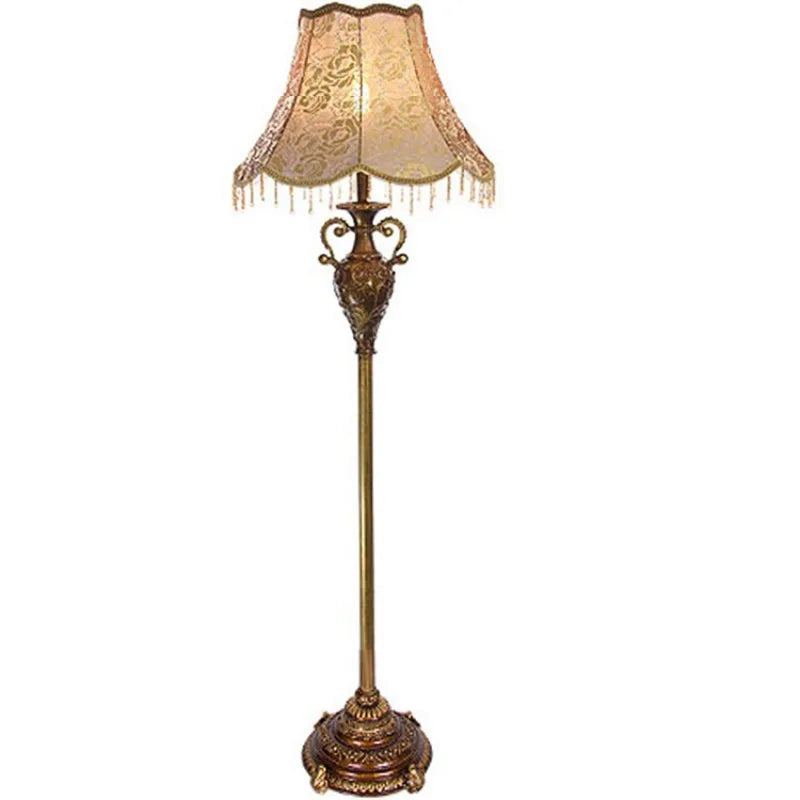 Resin Vintage Floor Lamp Classical Pastoral Foot Switch Living Room Lamp Home Daily Lustre Fixtures with Lampshade