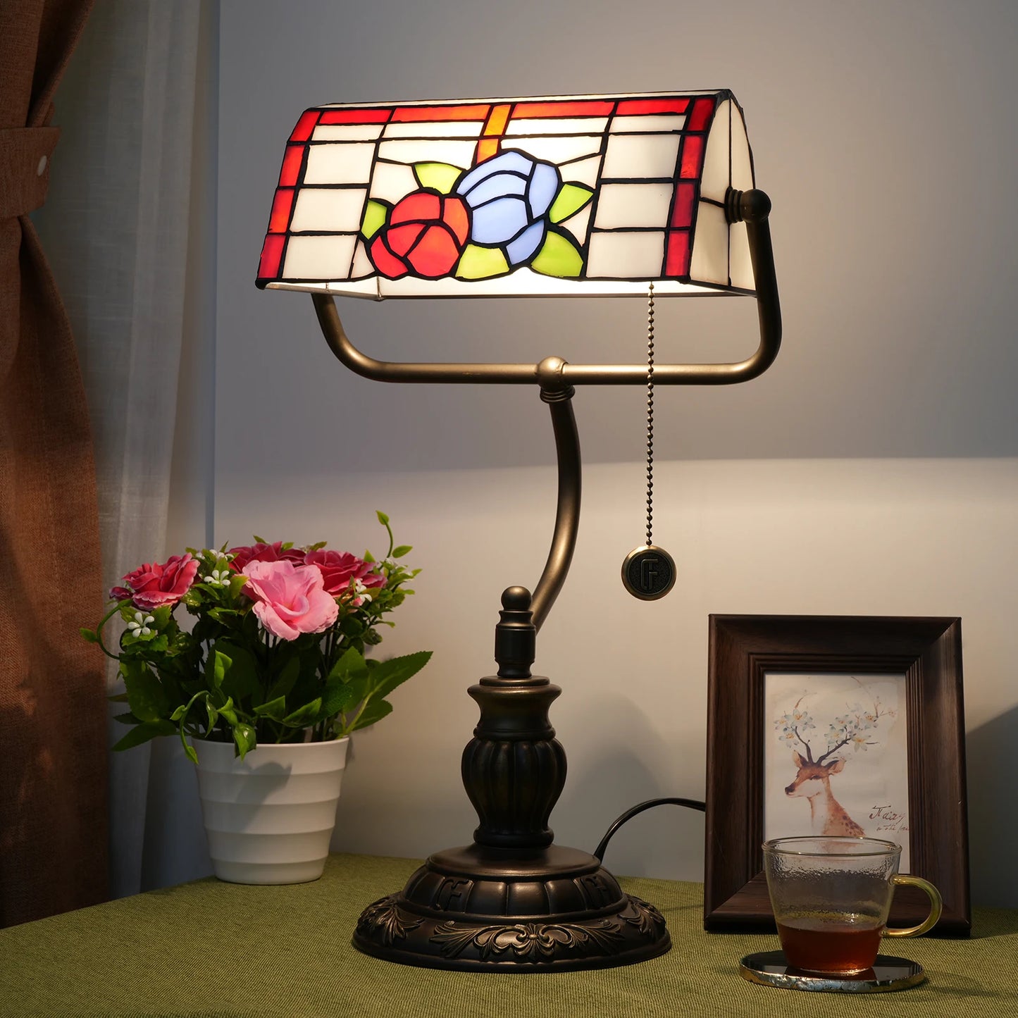 Creative Plug-in Table Lamp Stained Glass Banker Lamp with Zipper Switch Living Room Bedroom Bedside Sofa Library Table Lamp