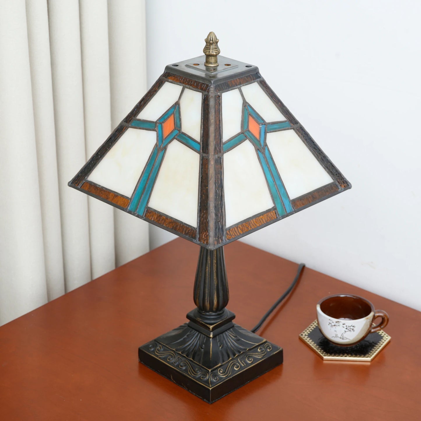Mission Style Stained Glass Table Light Yellow Antique Desk Lamp Vintage Beside Reading Lamp for Home Living Room Bedroom Office
