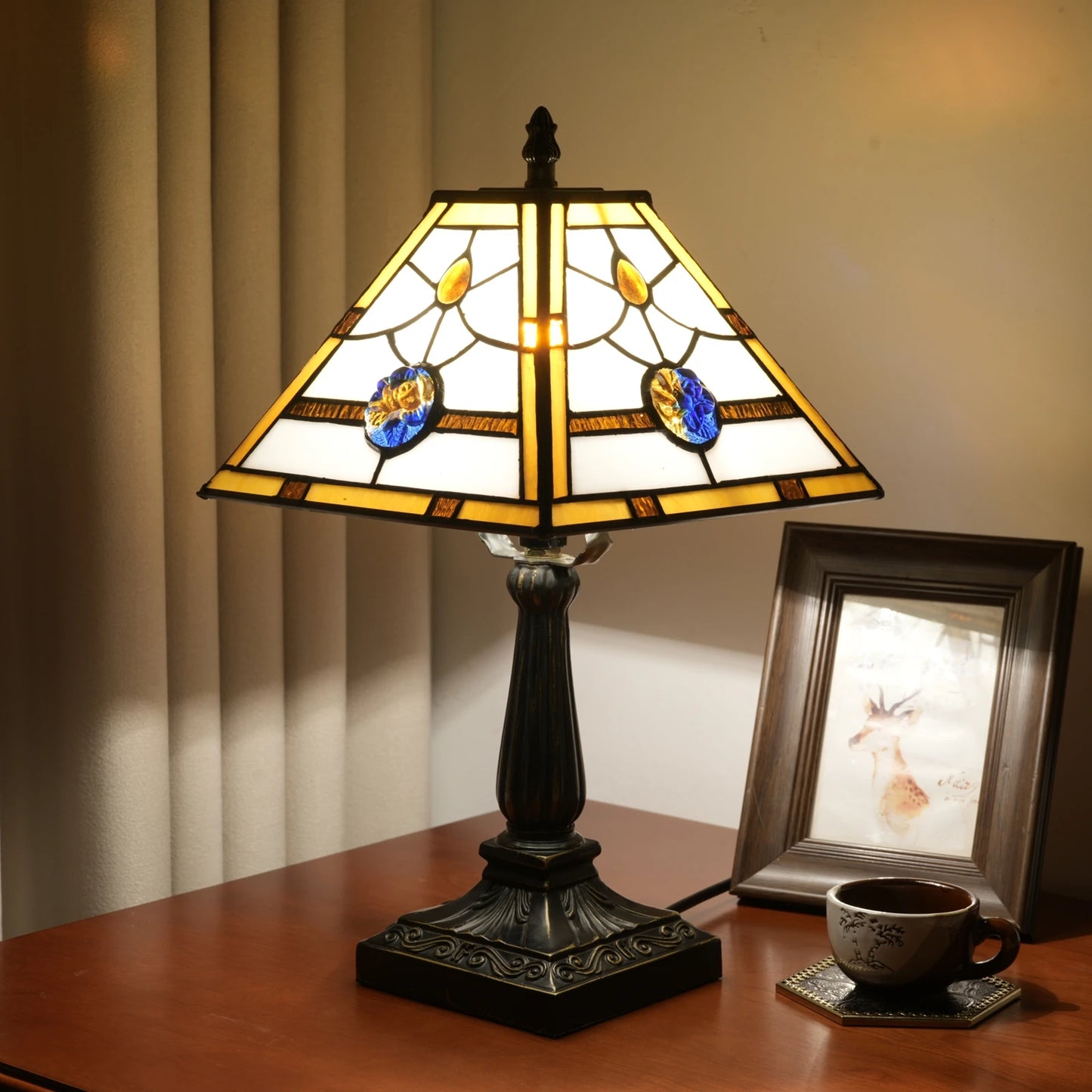 Mission Style Stained Glass Table Light Yellow Antique Desk Lamp Vintage Beside Reading Lamp for Home Living Room Bedroom Office