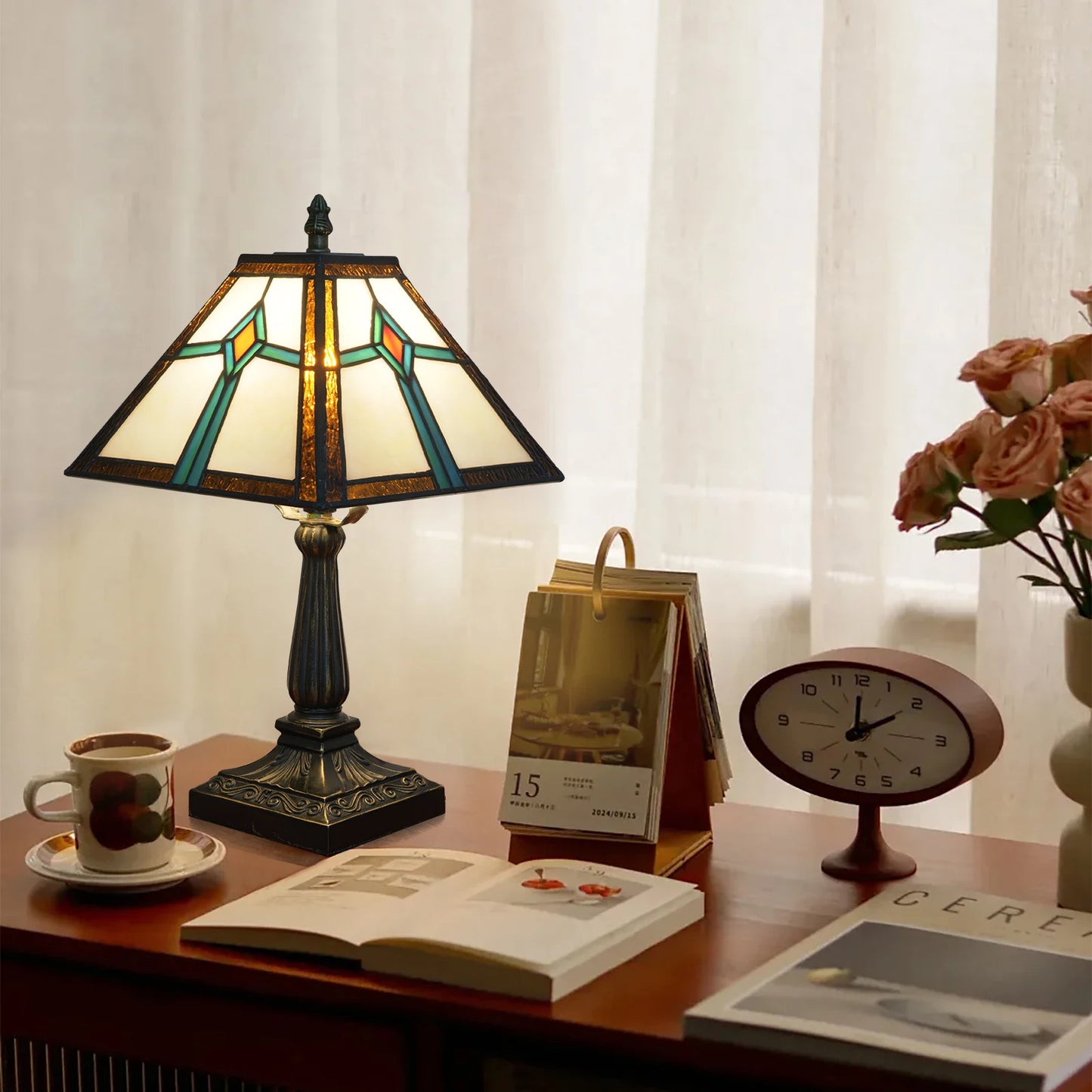 Mission Style Stained Glass Table Light Yellow Antique Desk Lamp Vintage Beside Reading Lamp for Home Living Room Bedroom Office