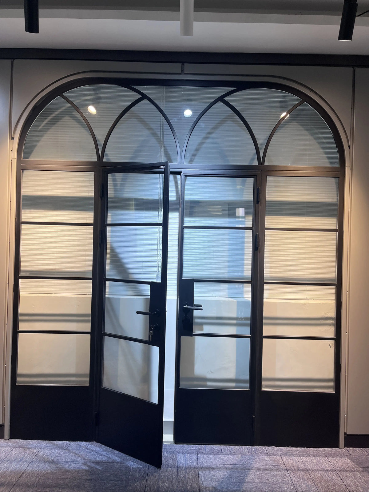 Household Heavy Duty Security French Door Aluminum Frame Glass French Entrance Door Long Lasting and Durable French Double Door