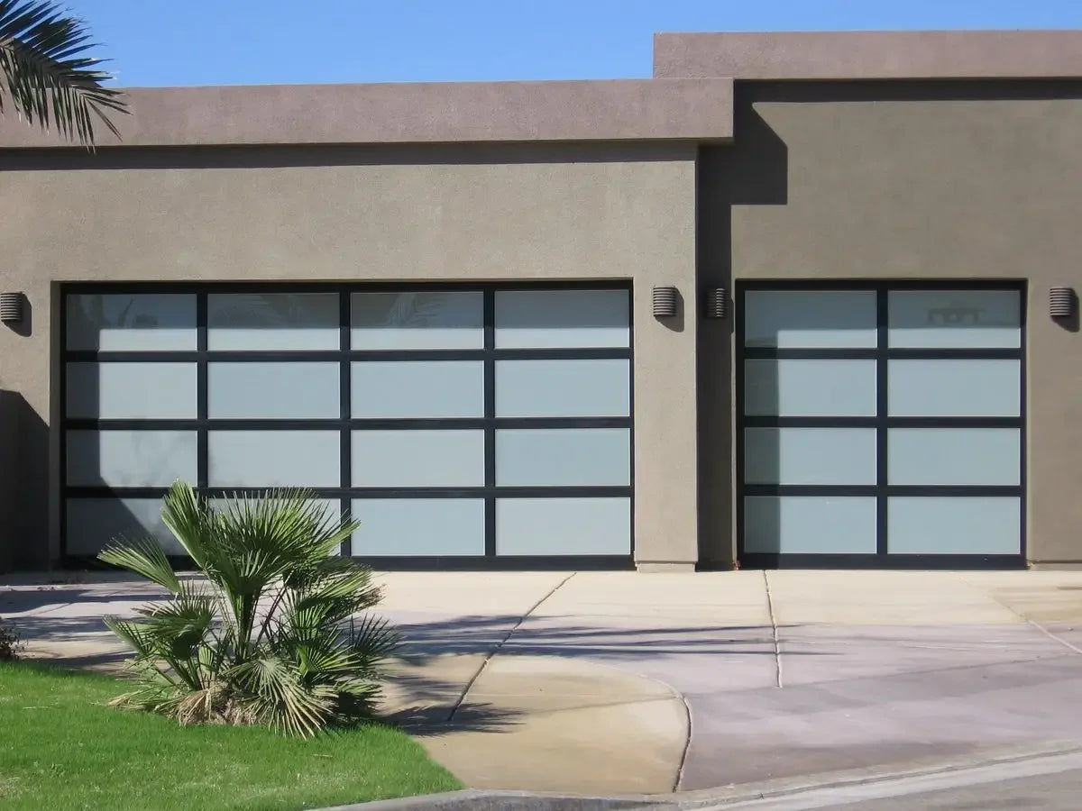 Customized Steel Garage Doors Heat Insulation Wood Grain Commercial Rolling Garage Door Courtyard Automatic Front Entry Doors
