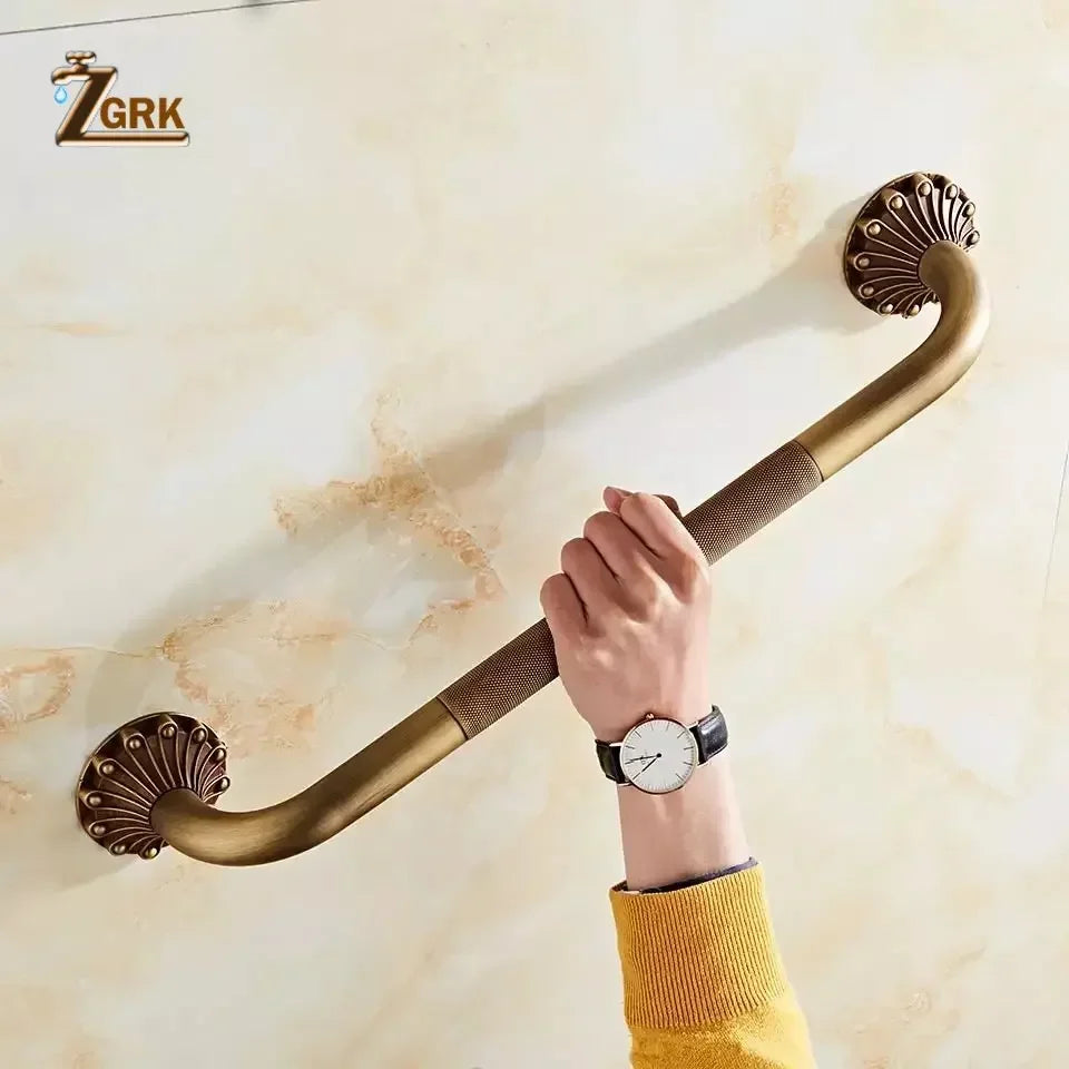 Antique Brass Bathroom Hardware Retro Carved Bath Towel Rack Cup Holder Toliet Brush Holder Storage Rack Bathroom Fixture