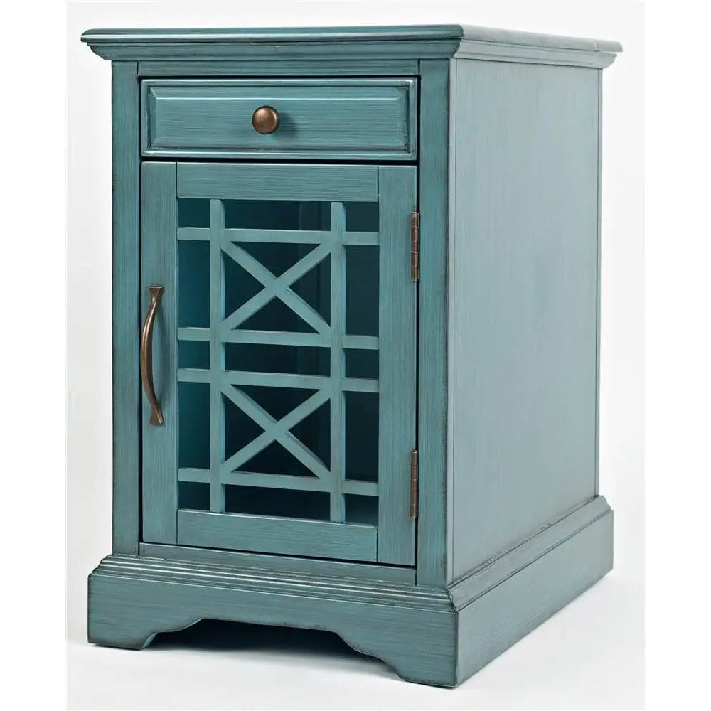 Farmhouse Craftsman End Table With USB Charging Station
